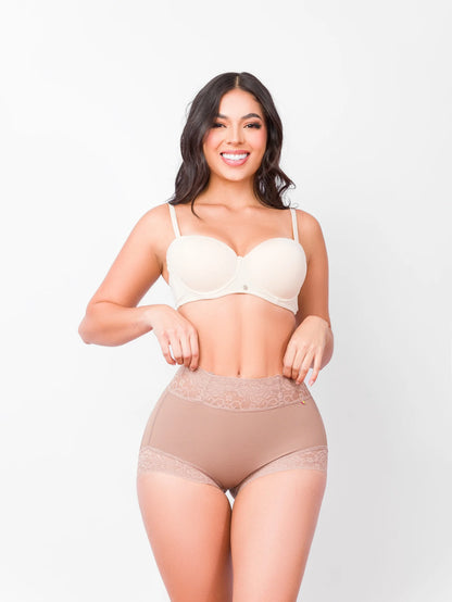 CurvyLift 360™ Panty Cachetero Levantacola con Varillas